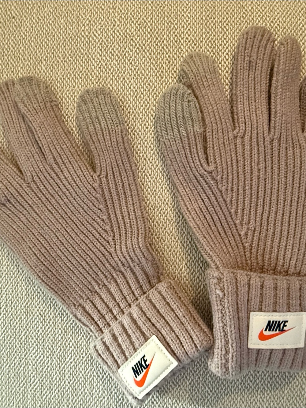 Nike city know gloves
